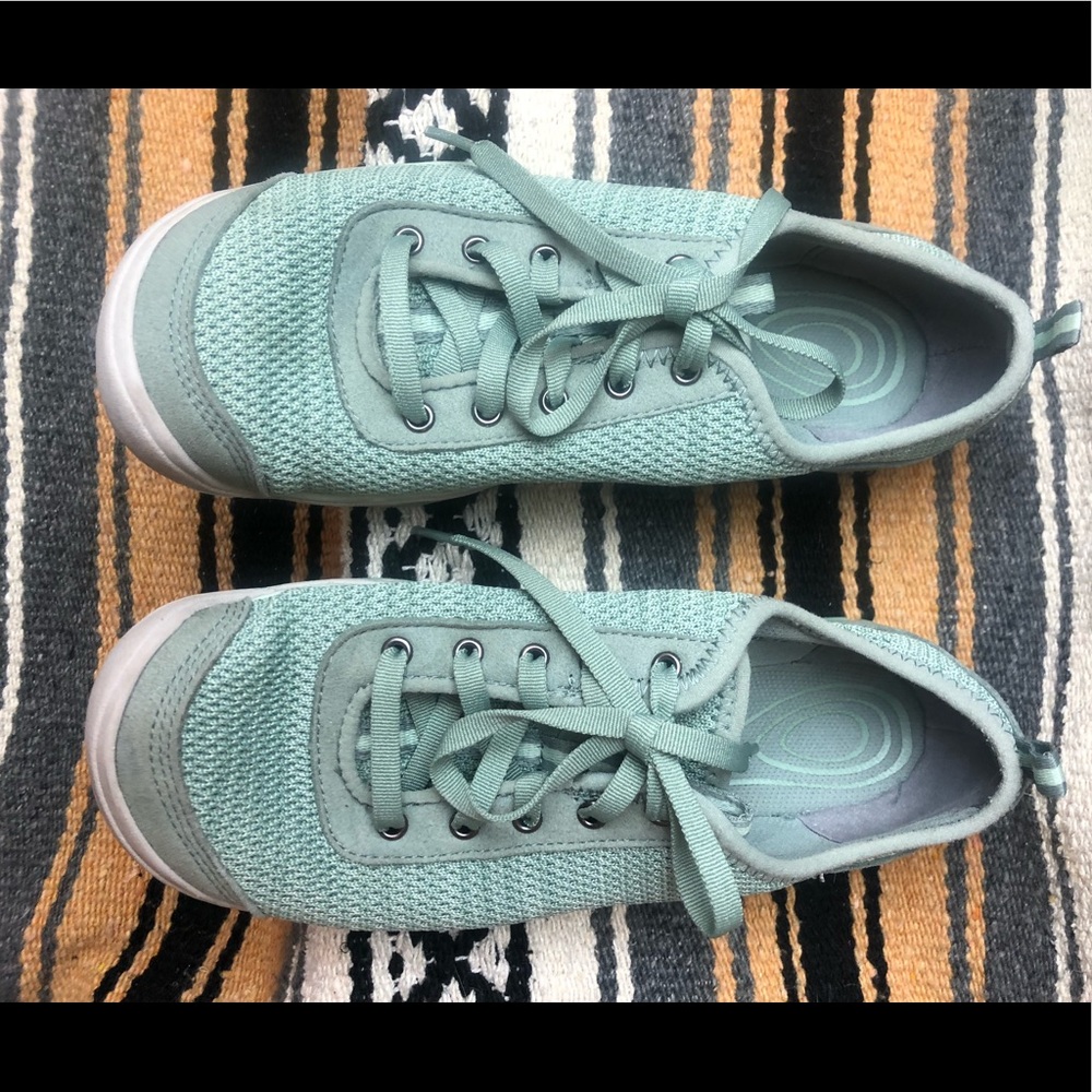 KEEN Contour Arch sneakers size: 7